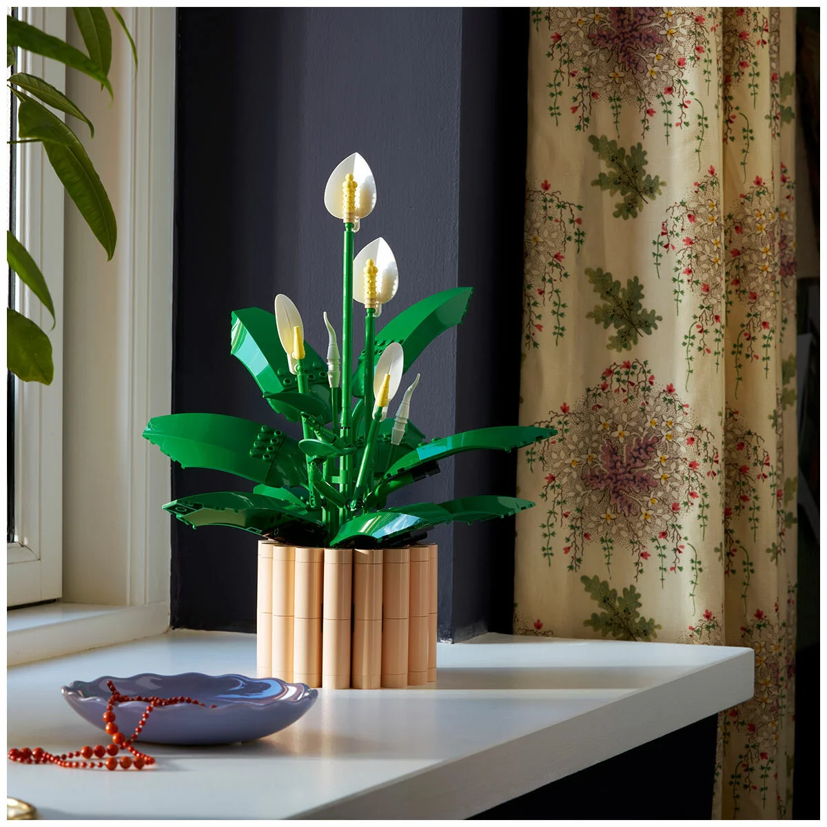 LEGO Botanicals Peace Lily 11504 474 Piece Adult Building Kit - Image 6