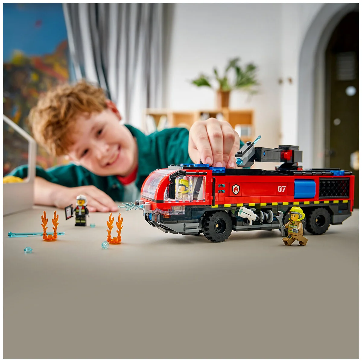 LEGO City Airport Fire Truck 60499 691-Piece Emergency Vehicle Toy - Image 3