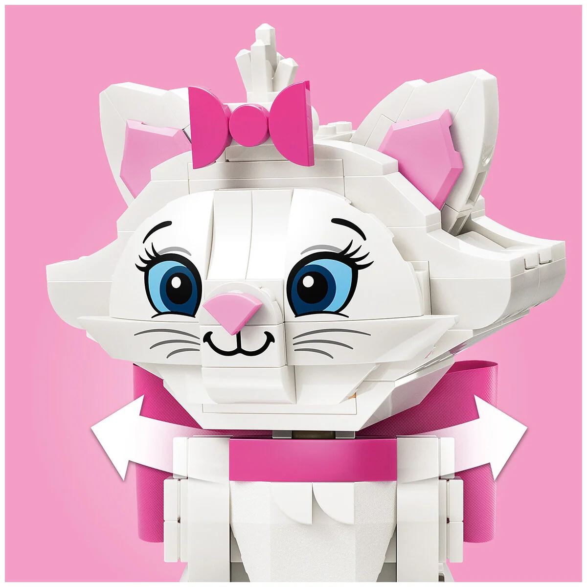 LEGO Disney The Aristocats Adorable Marie 43286 369-Piece Set - Image 7
