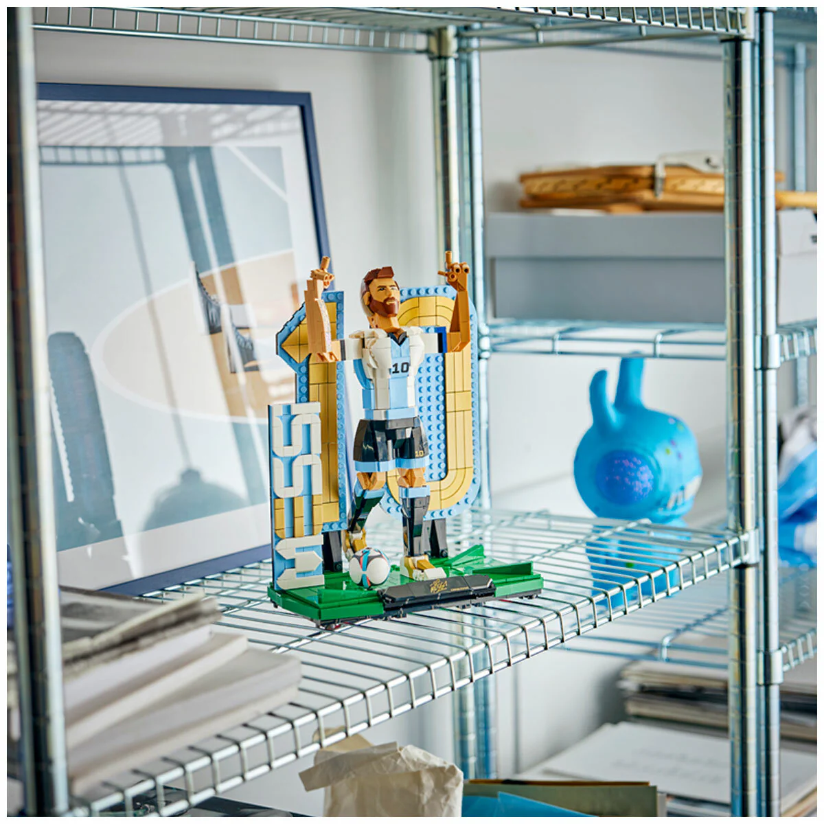 LEGO Lionel Messi Football Legend Set 43015 958-Piece 12+ - Image 7