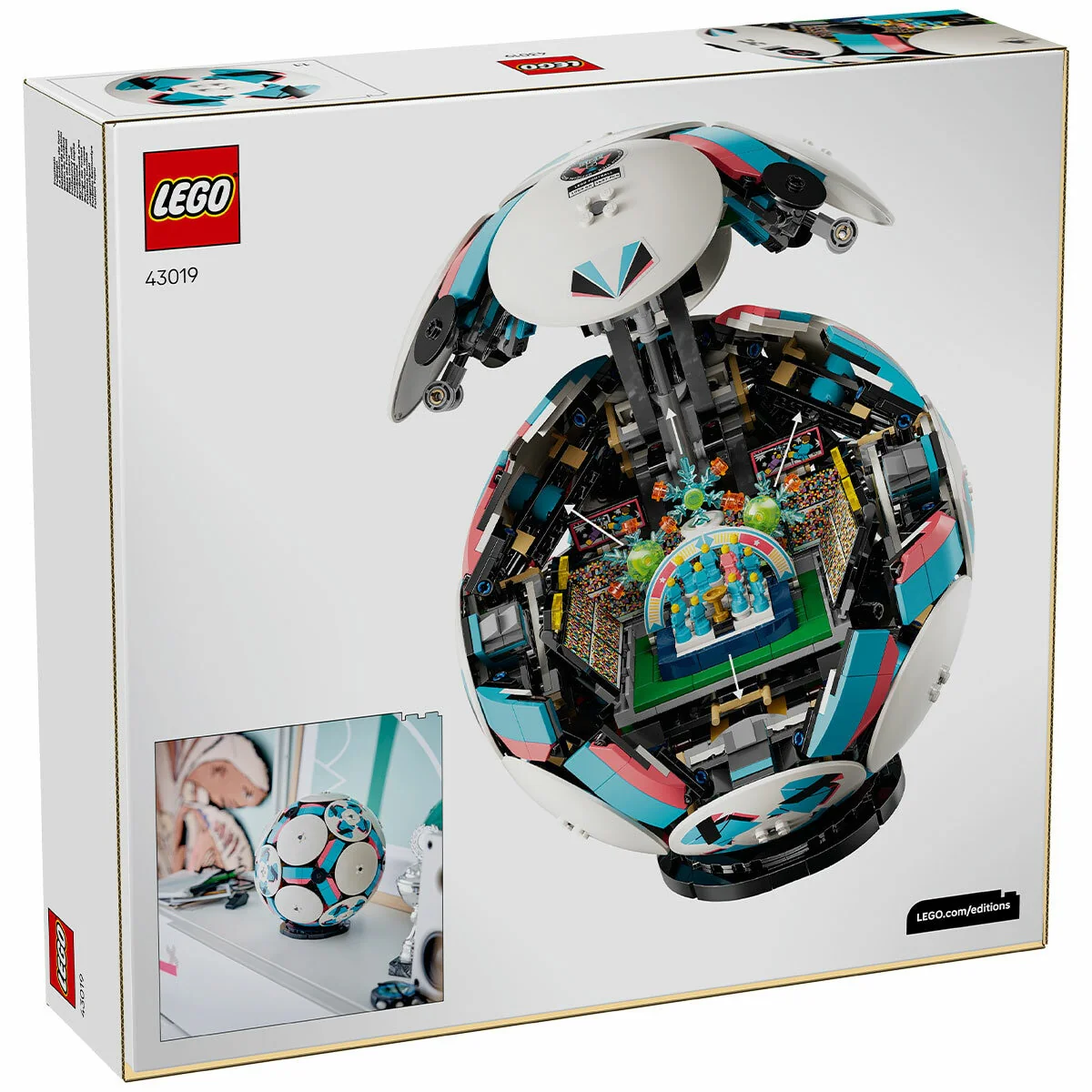 LEGO Editions Sports Football 43019 1498-Piece Display Set (10+) - Image 7
