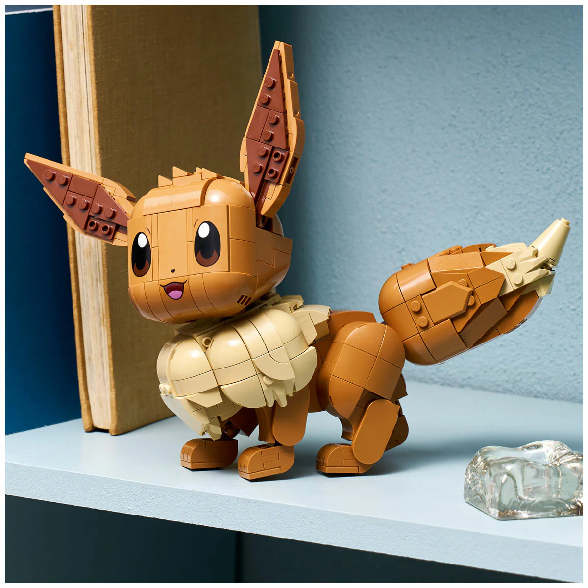 LEGO Pokémon Eevee 72151 Posable 587-Piece Building Kit for Adults - Image 10
