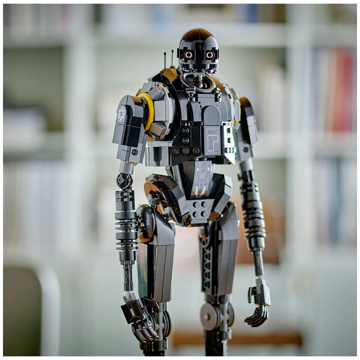 LEGO Star Wars Andor K-2SO Security Droid 75434 Building Set 845-Piece - Image 4