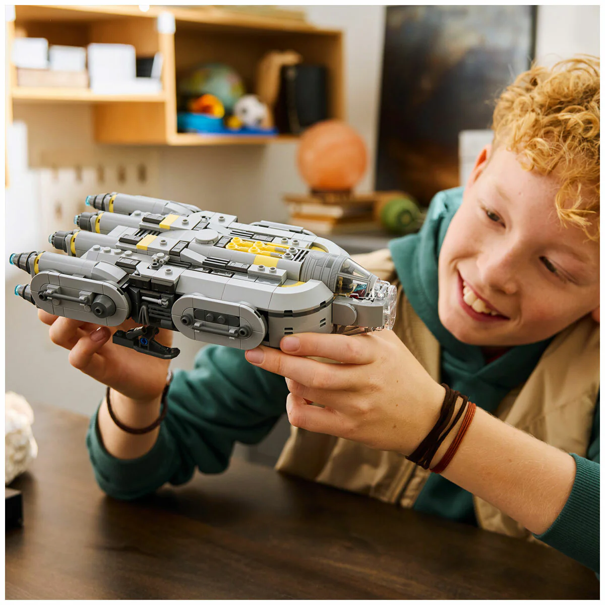 LEGO Star Wars Anzellan Starship 75445 701 Pieces for 9+ Kids - Image 15