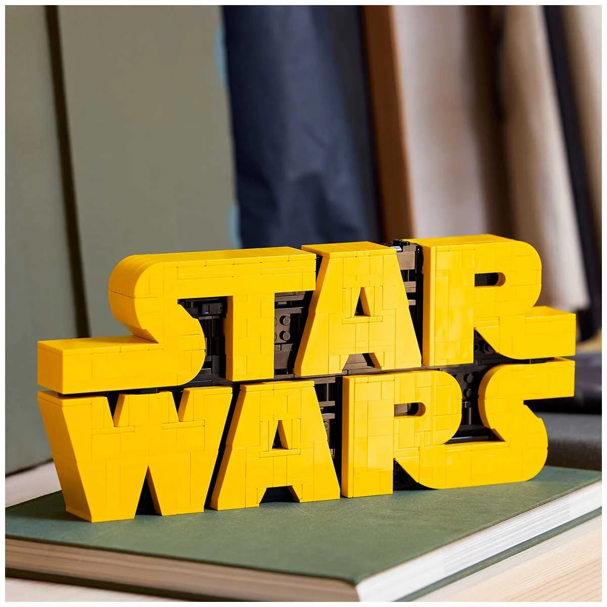 LEGO Star Wars Brick-Built Star Wars Logo 75407 700-Piece Adult Display - Image 5
