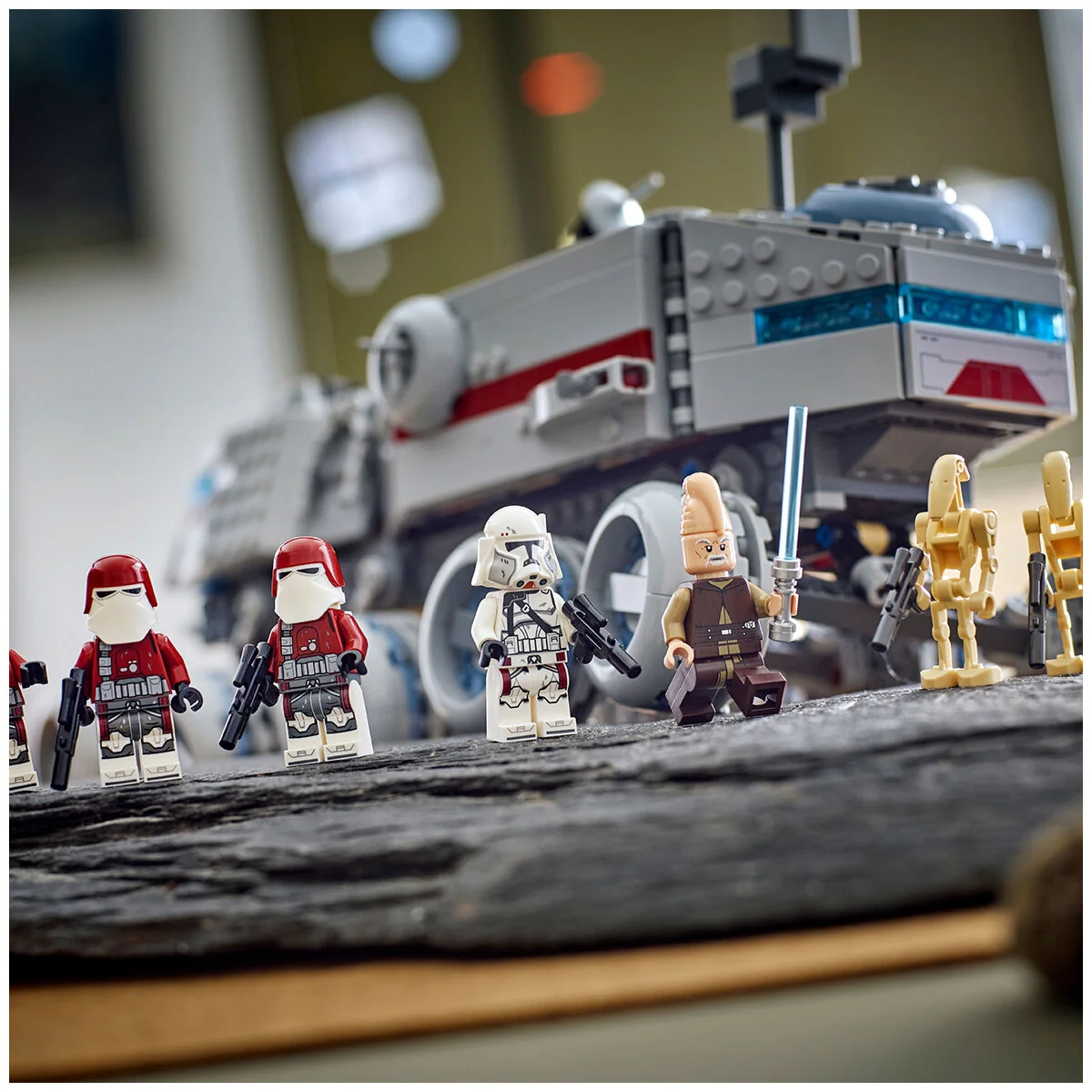 LEGO Star Wars The Clone Wars Republic Juggernaut 75413 Tilt-Activated - Image 8