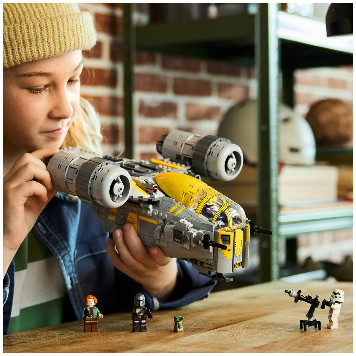 LEGO Star Wars The Razor Crest 75447 930-Piece Building Set for Kids, 10+ - Image 10