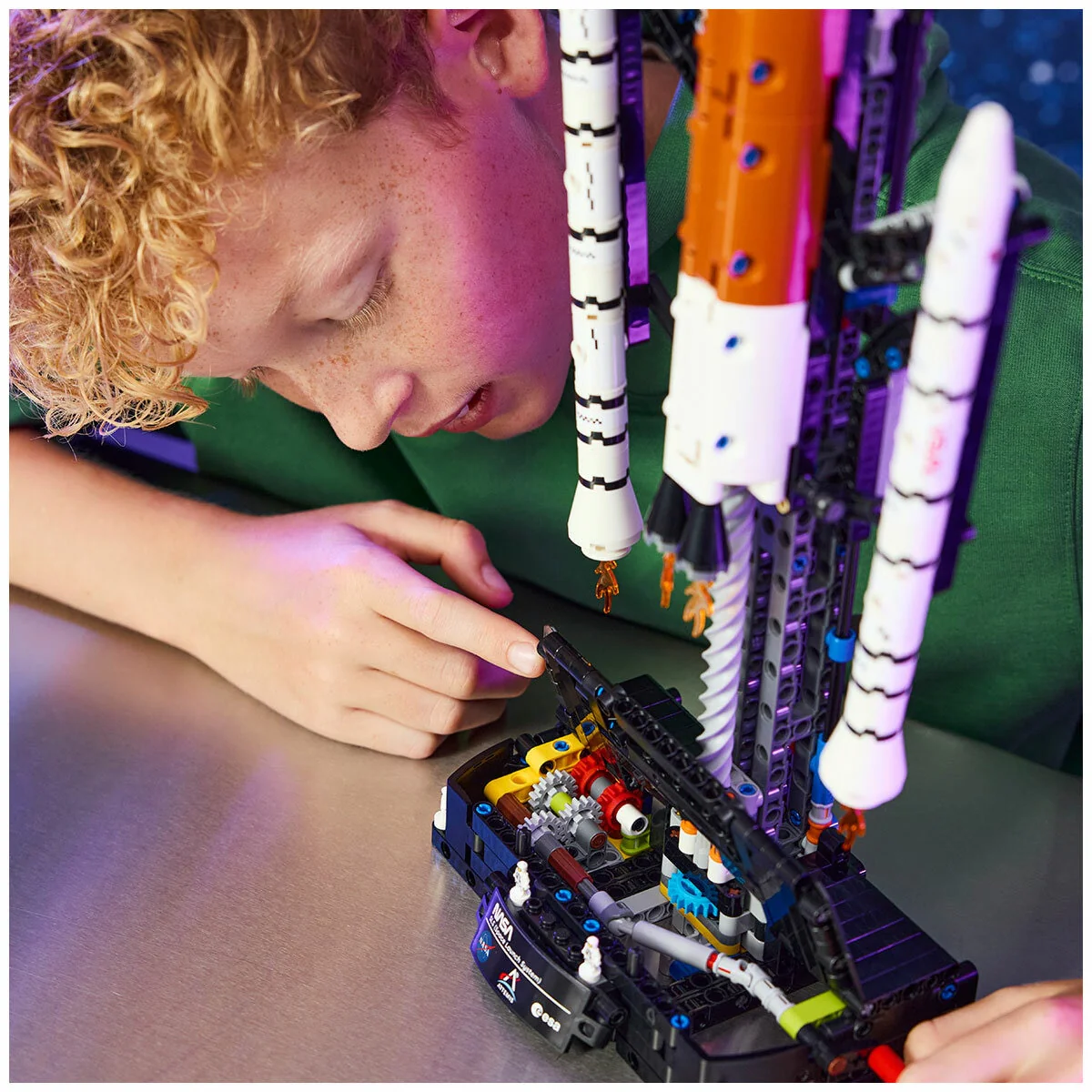 LEGO Technic NASA Artemis Rocket Space Launch System 42221 632pc - Image 6