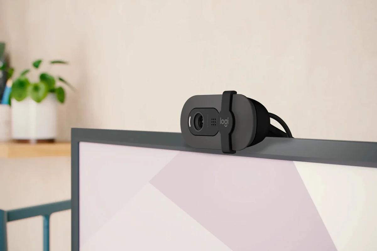 Logitech Brio 100 Webcam - Full HD 1080p, Auto Light Correction, Graphite - Image 7