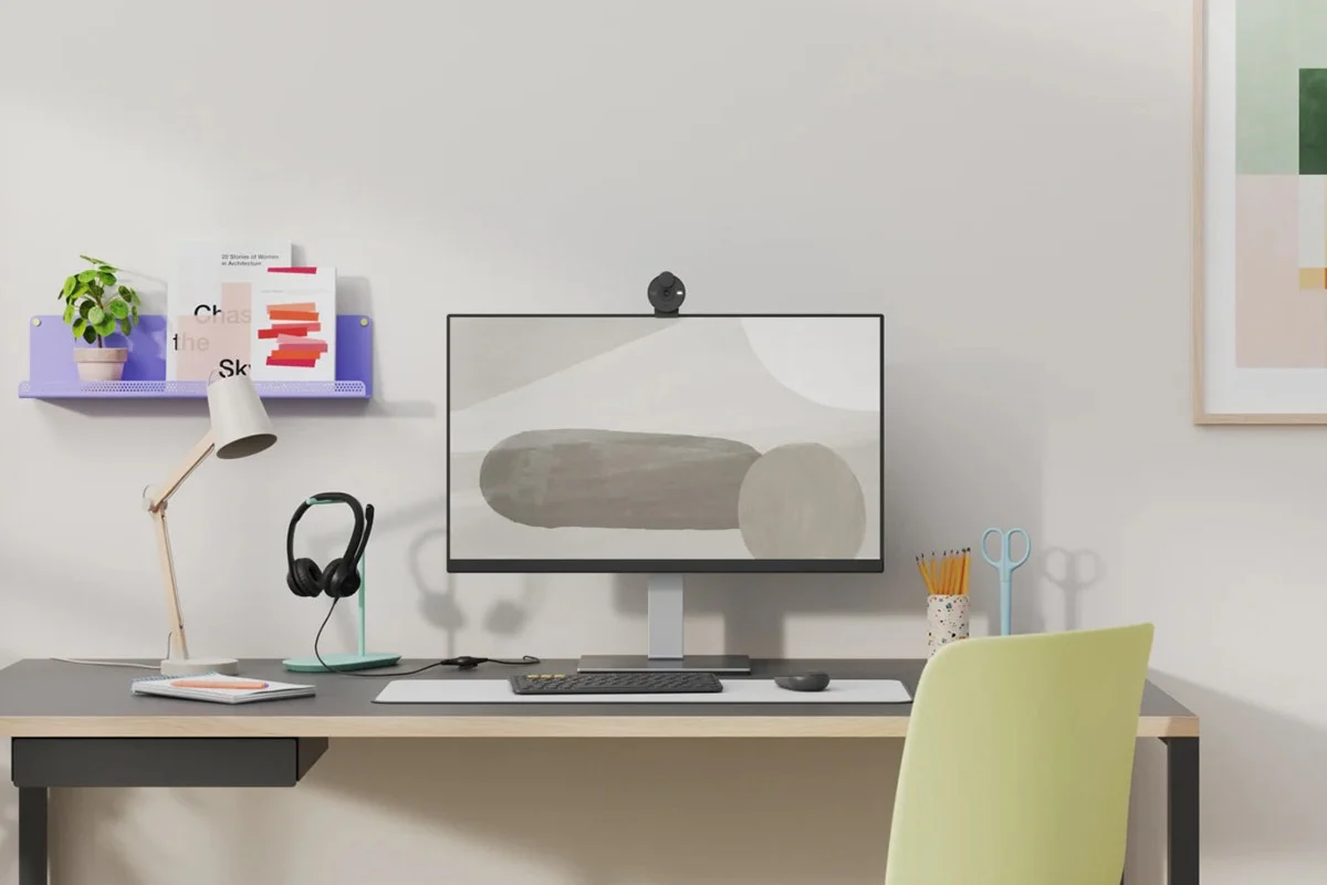 Logitech Brio 300 Webcam - 1080p HD, USB-C, Noise-Reducing Mic - Image 8