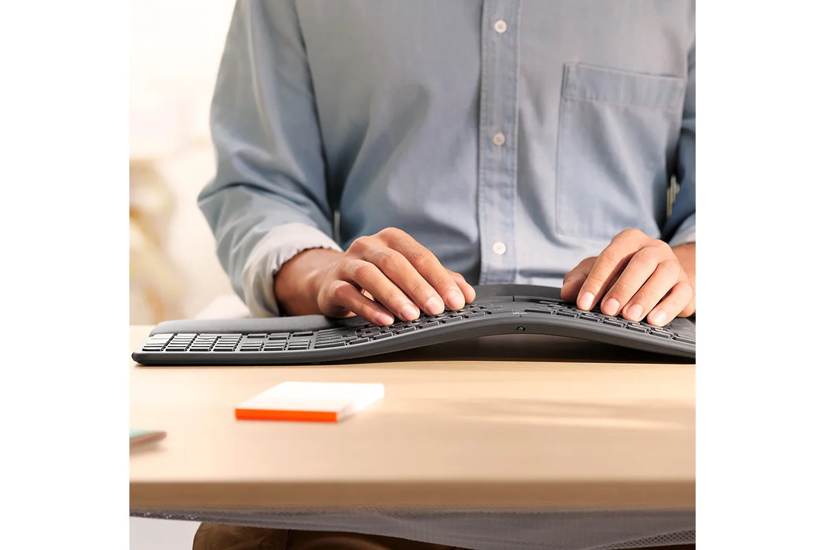 Logitech K860 Ergo Wireless Keyboard Graphite - Image 6