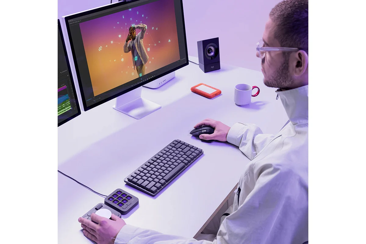 Logitech MX Creative Console - Versatile Multi-Device Control Hub - Image 7