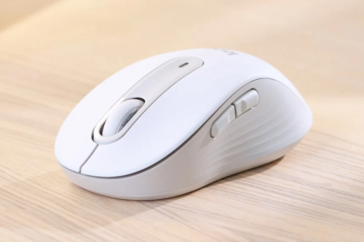 Logitech Signature M650 Large Wireless Mouse - Ergonomic Off White - Image 6