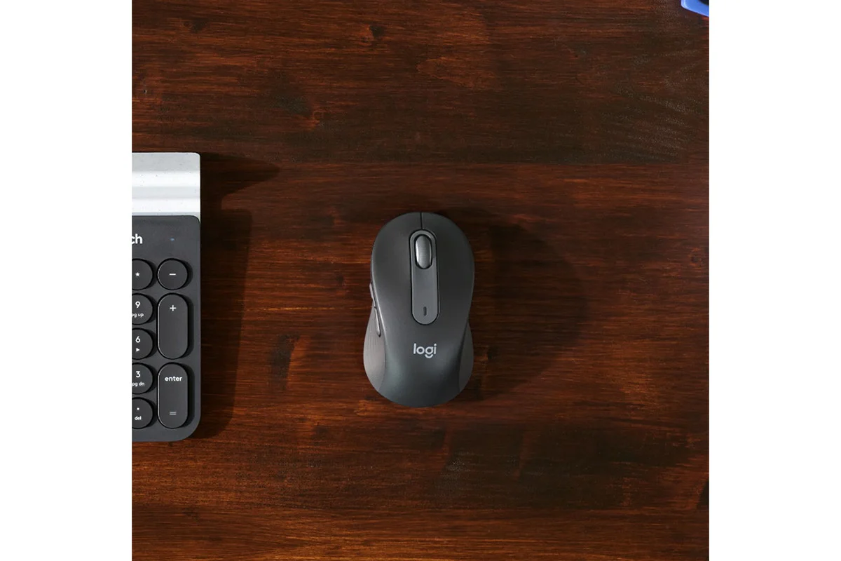 Logitech Signature M650 Wireless Mouse - Ergonomic Graphite Design - Image 6