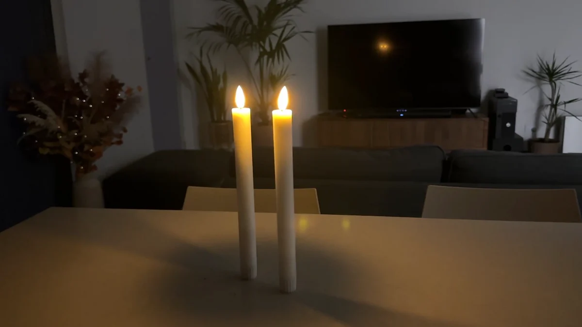 Lytworx 24cm LED Taper Candle 2 Pack - Warm White - Battery Powered - Timer - Image 3