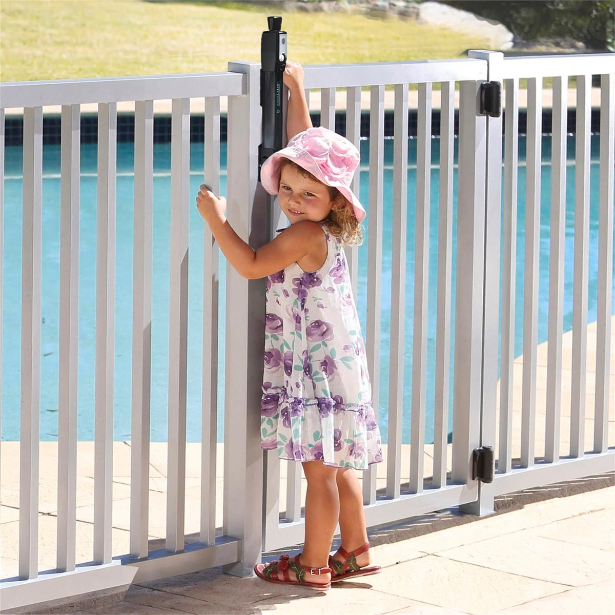 Magnalatch Pool Gate Latch - 1 Kit - Engineered Polymer - Child Safety - Image 4