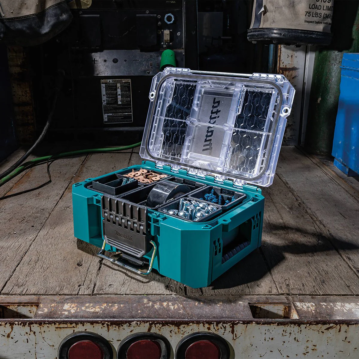 Makita Maktrak Deep Compact Organiser T90065 - 5 Removable Bins - 8.5L - Image 2