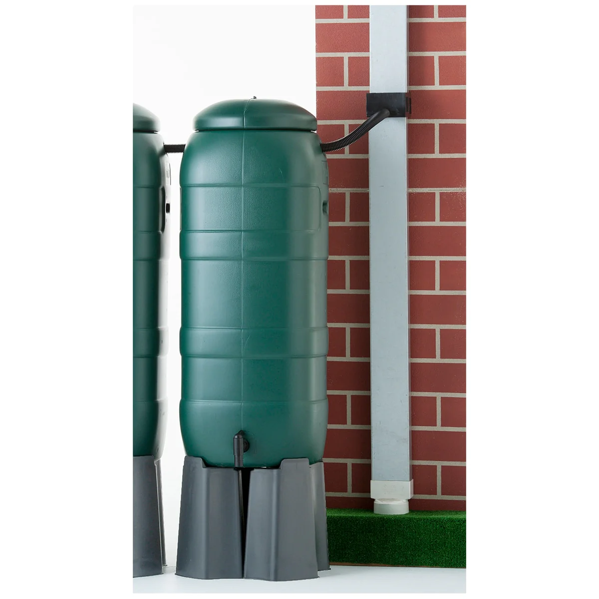 Maze 100L Compact Rainwater Tank Kit Downpipe Diverter Linking Kit Green - Image 2