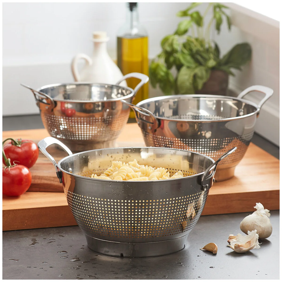 MIU Colander 3 Piece Set Stainless Steel Capacity 1.4L 2.8L 4.7L - Image 4
