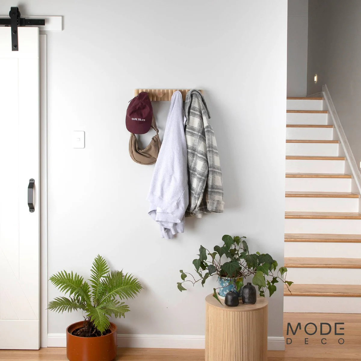 Mode 4 Timber Hooks on Timber Board Hook Rack - 4 Hooks - 450mm x 77mm - Image 2