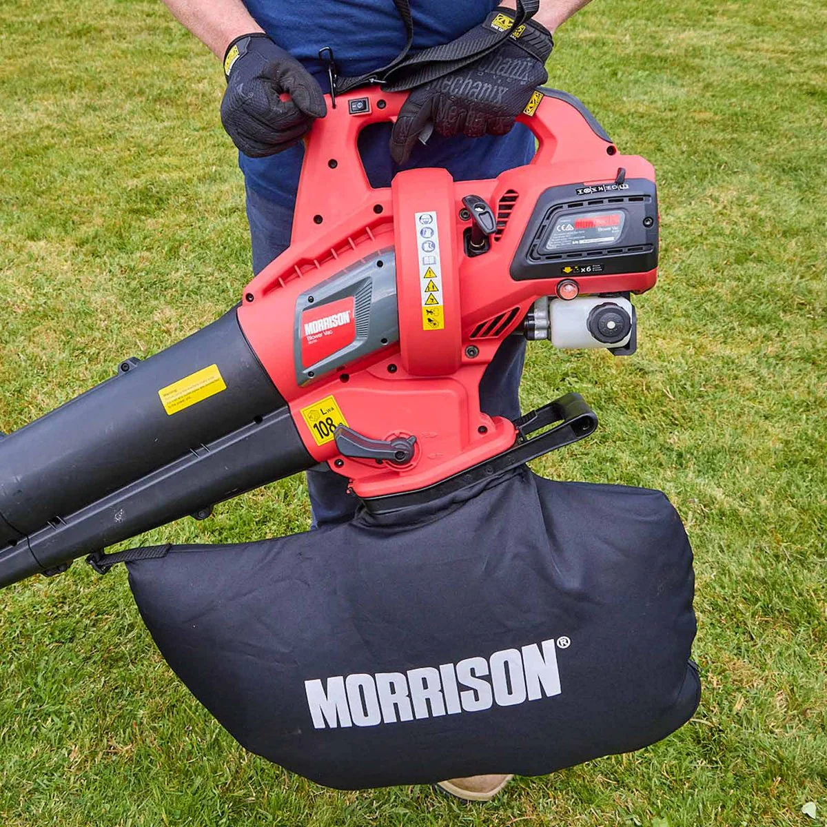 Morrison Ezi Switch Petrol Blower Vac - 30cc Engine - 40L Collection Bag - Shredding Feature - Image 2