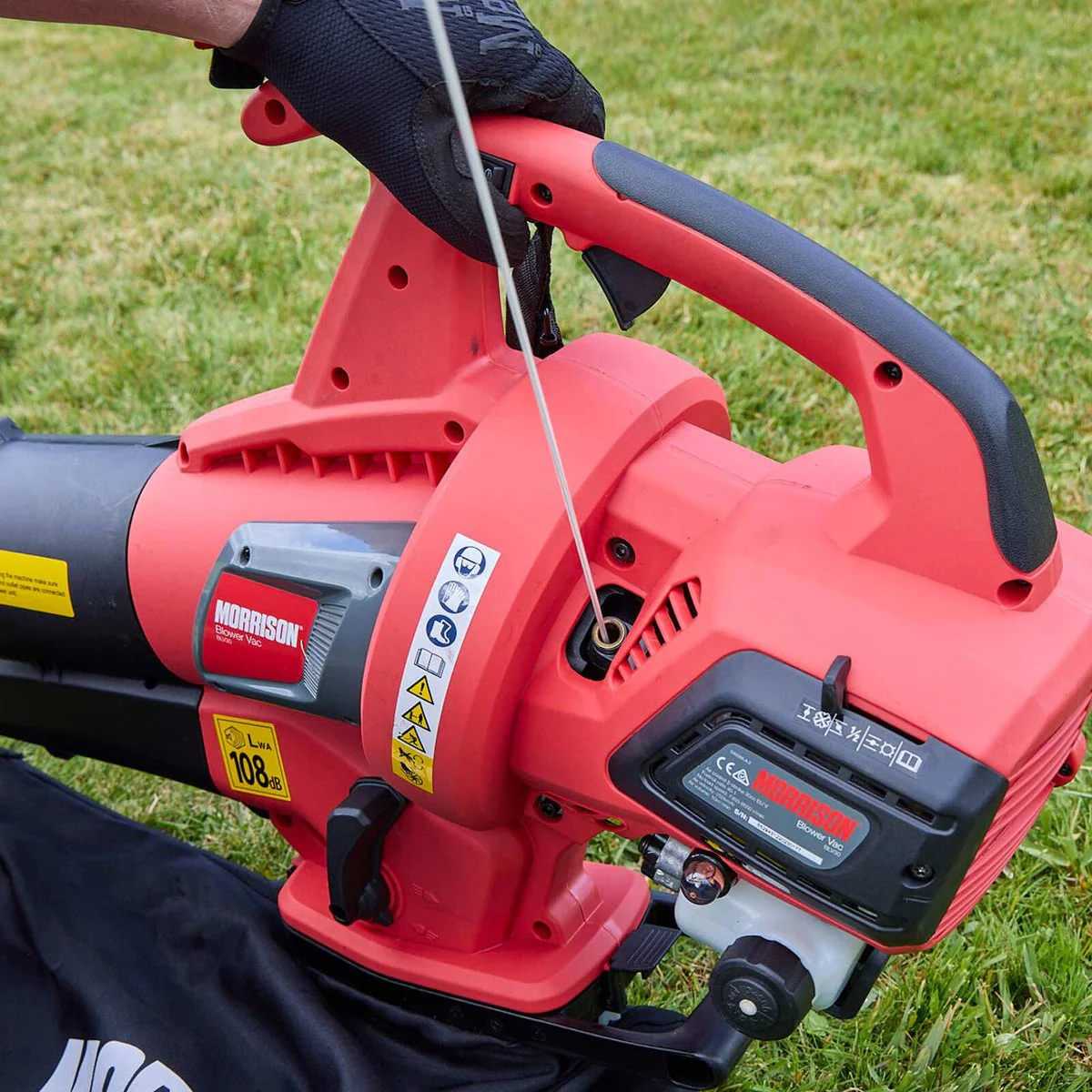 Morrison Ezi Switch Petrol Blower Vac - 30cc Engine - 40L Collection Bag - Shredding Feature - Image 4