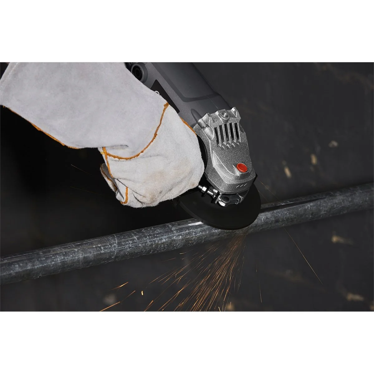 Ozito Angle Grinder - 125mm - Plastic, Metal - 1200W Motor - Image 4