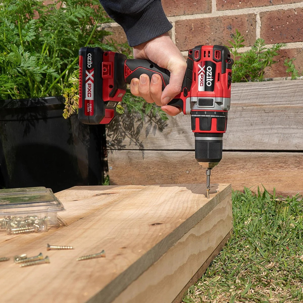 Ozito Brushless Drill Driver - 13mm - Metal - 2 Speed Gearbox - Image 5