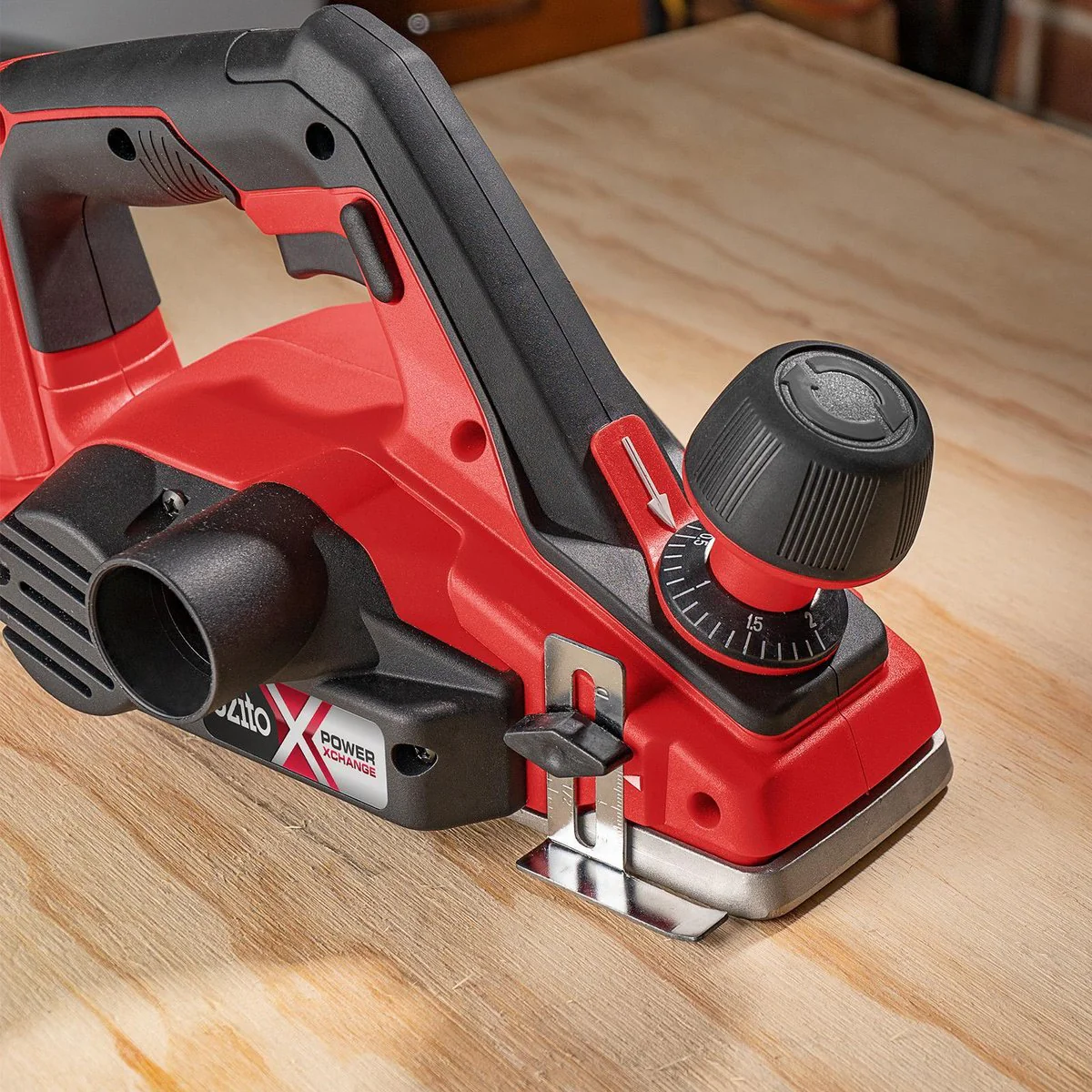 Ozito Cordless Planer - 82mm - Plastic - Reversible Blades - Image 4