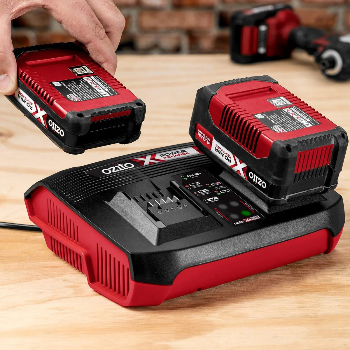 Ozito Multi Battery Fast Charger - 18V - Plastic - Wall Mountable - Image 2