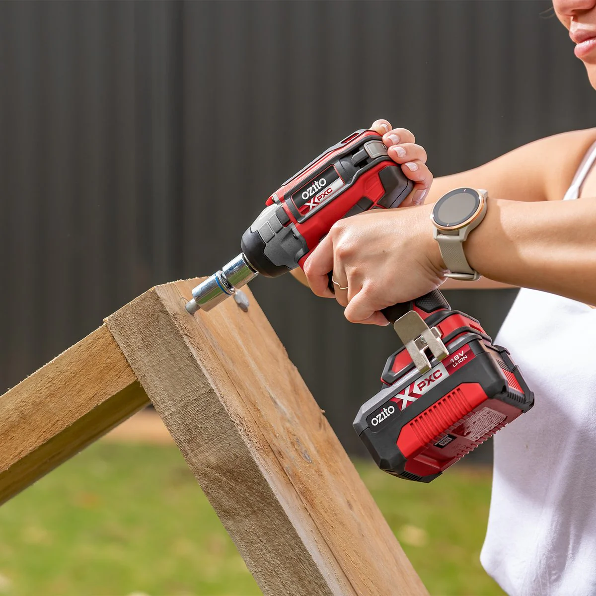 Ozito PXC 18V Cordless 1/2" Brushless Impact Wrench 230Nm - Skin Only - Image 4