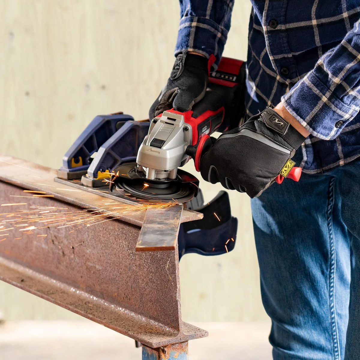 Ozito PXC 18V Cordless Angle Grinder - 115mm - Versatile Grinding & Cutting - Image 5