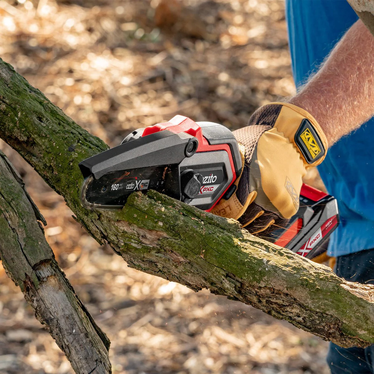 Ozito PXC Brushless Pruning Chainsaw - 18V - 160mm - Lightweight - Safe - Image 2