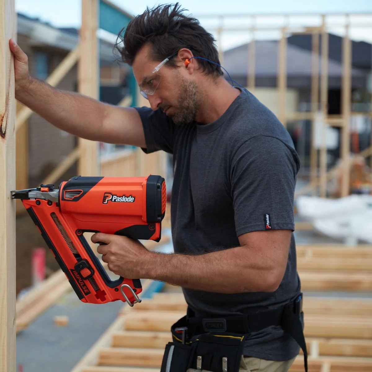Paslode Cordless Nail Gun - 3.3kg - Lithium Ion - Framing Applications - Image 3