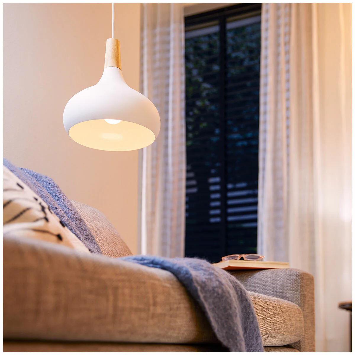 Philips Essential LED Bulb 11W E27 6500K 230V 8 Pack Cool Day Light - Image 2