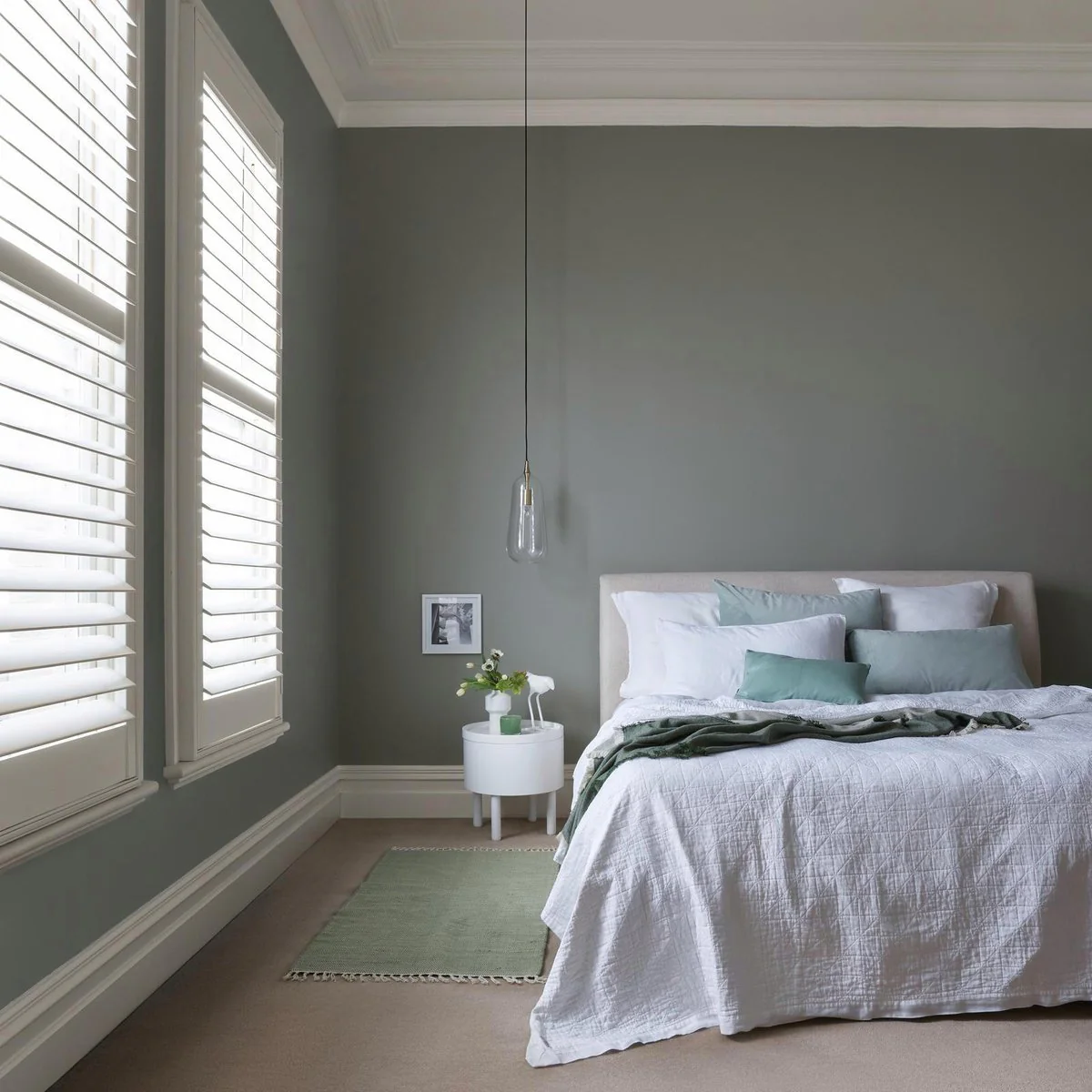 Porter S Washable Paint - 2L - French Green - Eggshell Finish - 162mm x 156mm x 141mm - Image 3