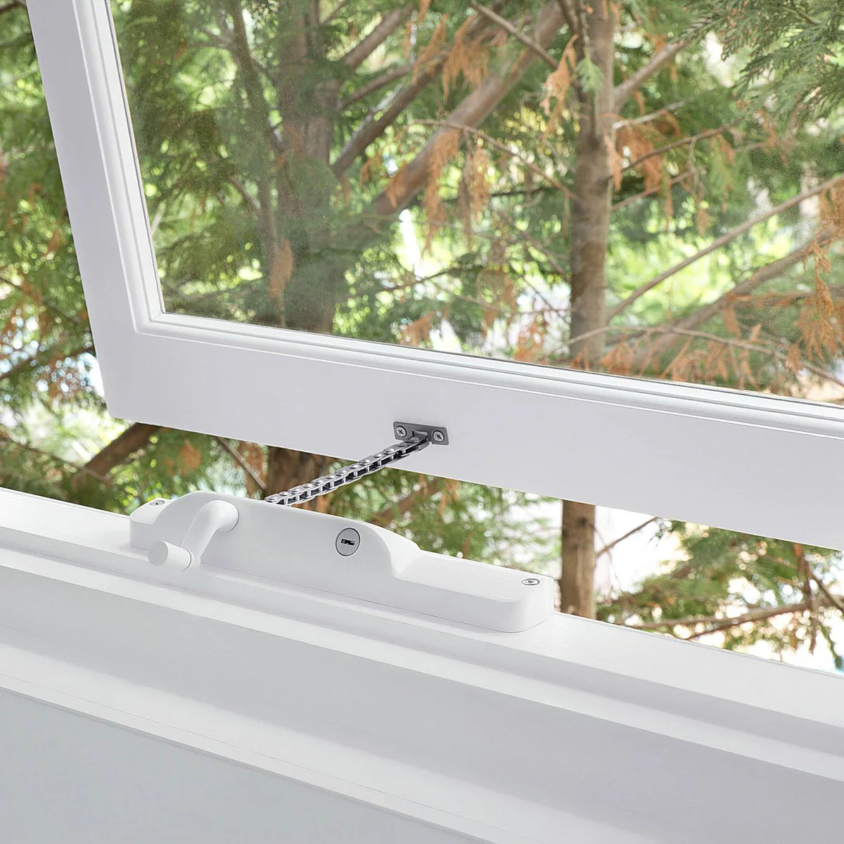Remsafe Stainless Steel Window Winder - Key Operated - 280mm - White - Image 3