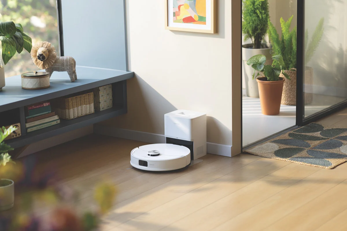 Roborock Q10V+ Smart Vacuum Cleaner with Auto-Empty & Powerful Suction - Image 9