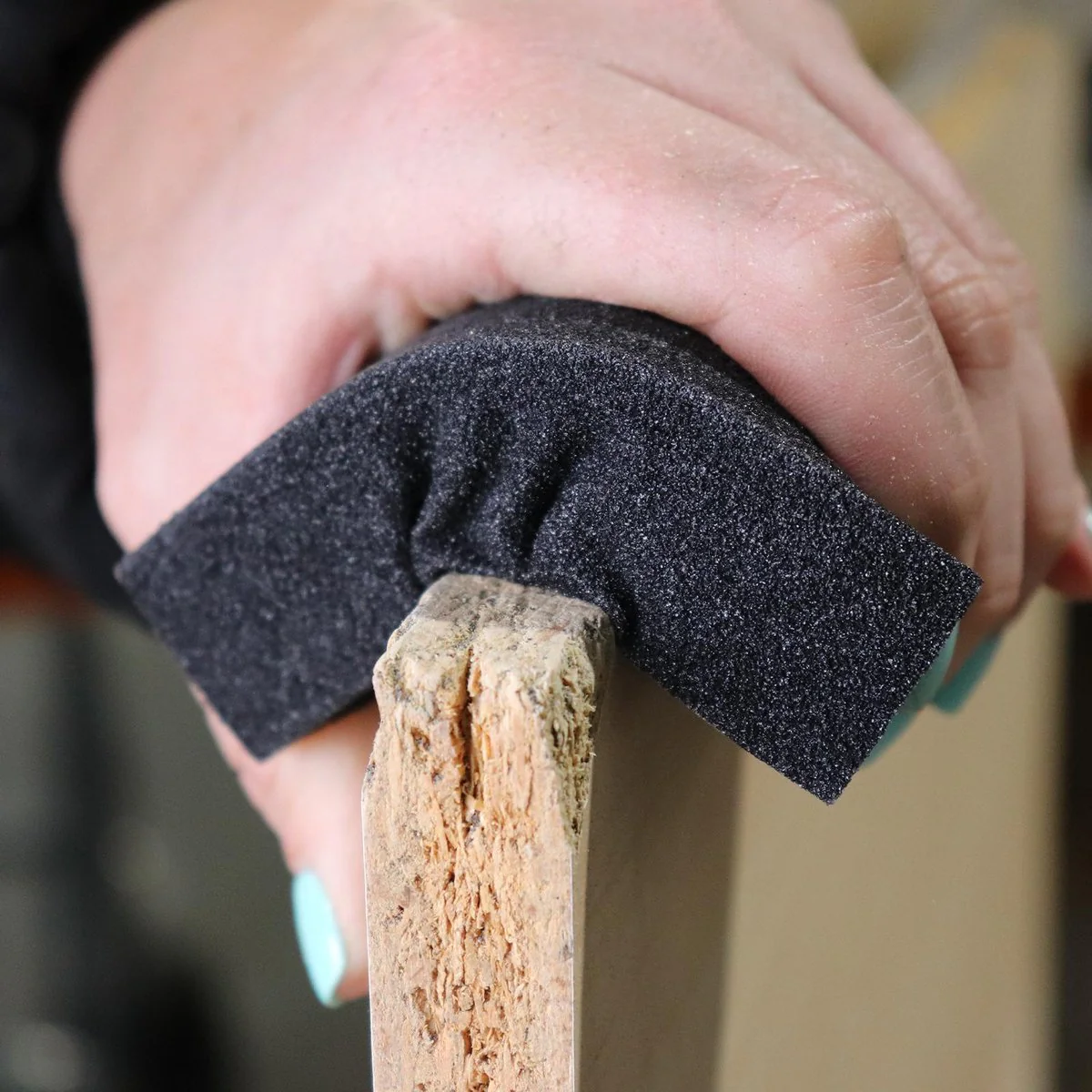 Rocket Medium Sanding Sponge - 70mm x 25mm - Sanding Block - Multi Surface - Image 4