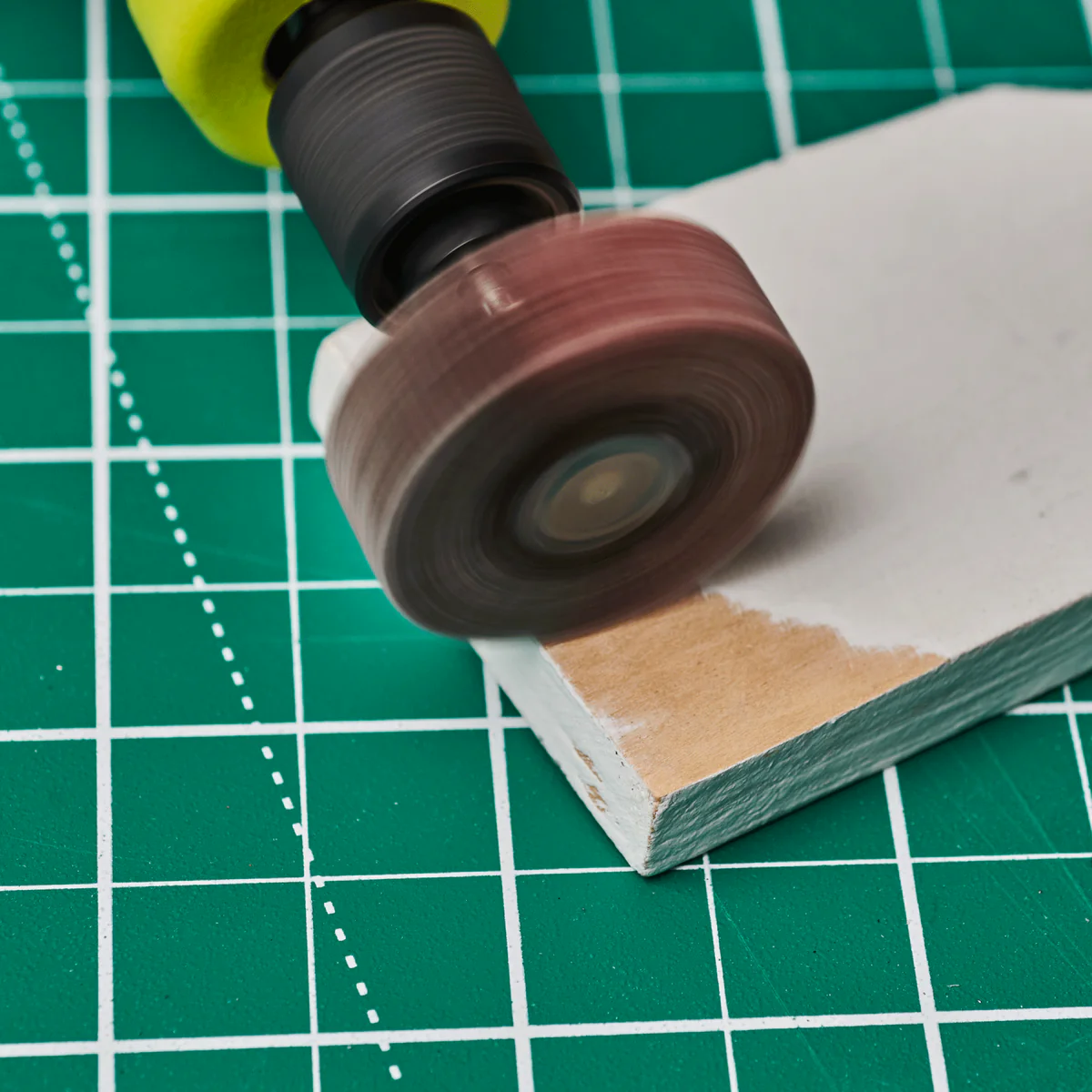 Ryobi 120 Grit Flap Wheel - Rotary Tool Accessory - 38mm - Smoothing Timber & Metal - Image 4