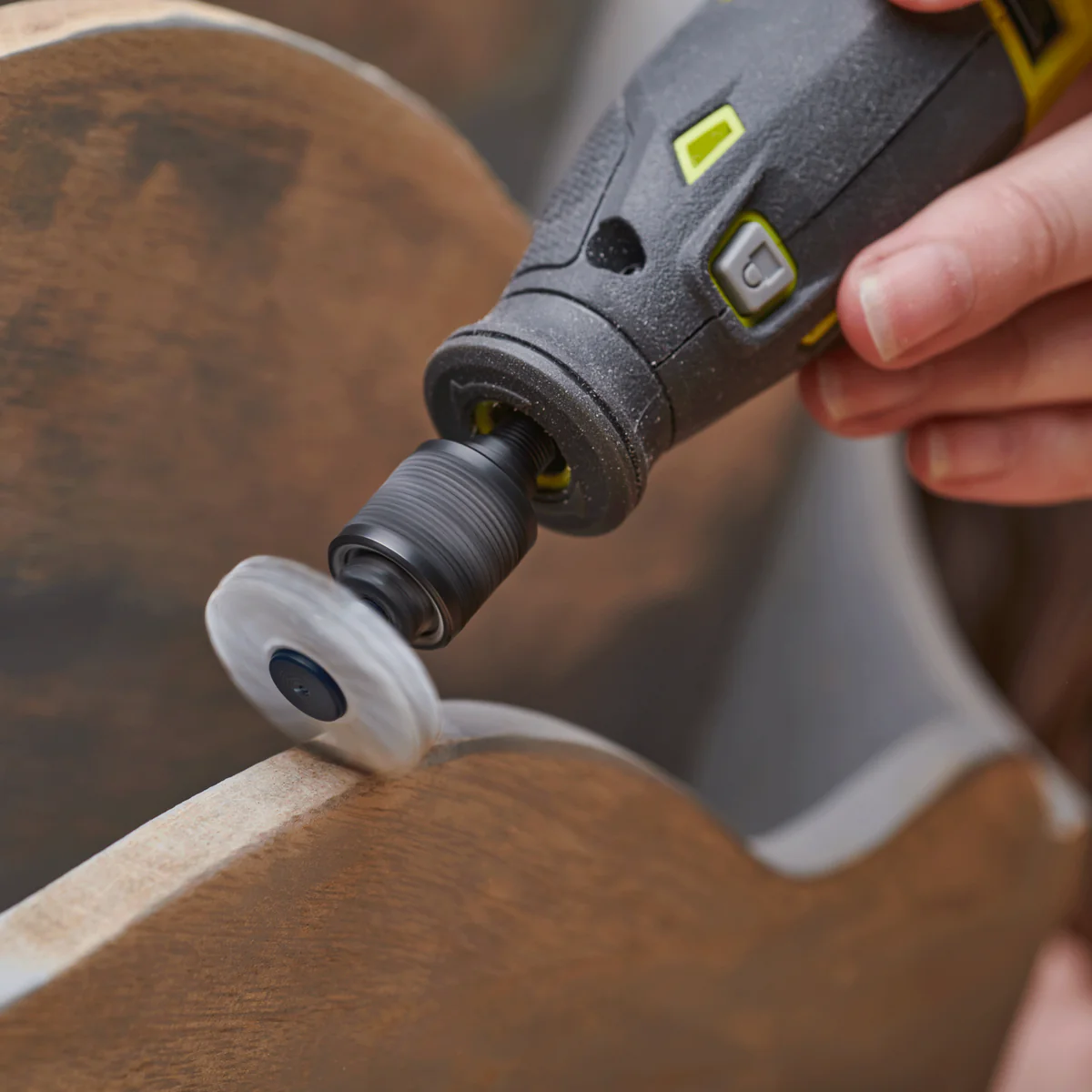 Ryobi 120 Grit Rotary Tool Cleaning and Polishing Disc - 38mm - Rust Removal - Image 3