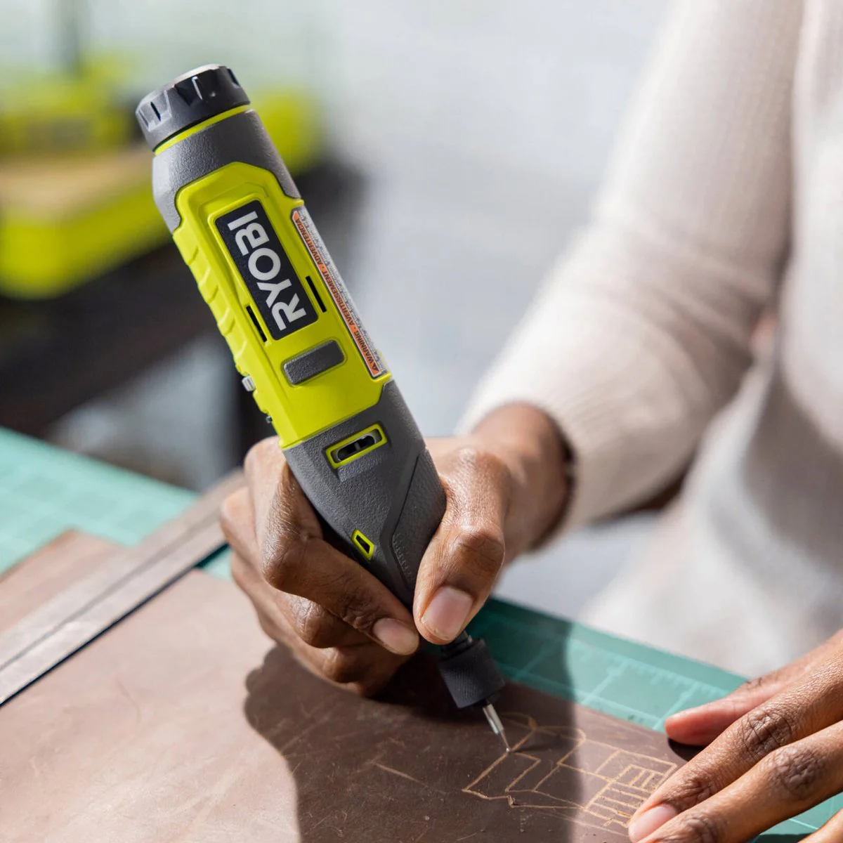 Ryobi 150 Piece Twist Lock Rotary Tool Accessory Set - 55mm x 1mm x 101mm - Versatile for Cutting, Sanding, Polishing - Image 4