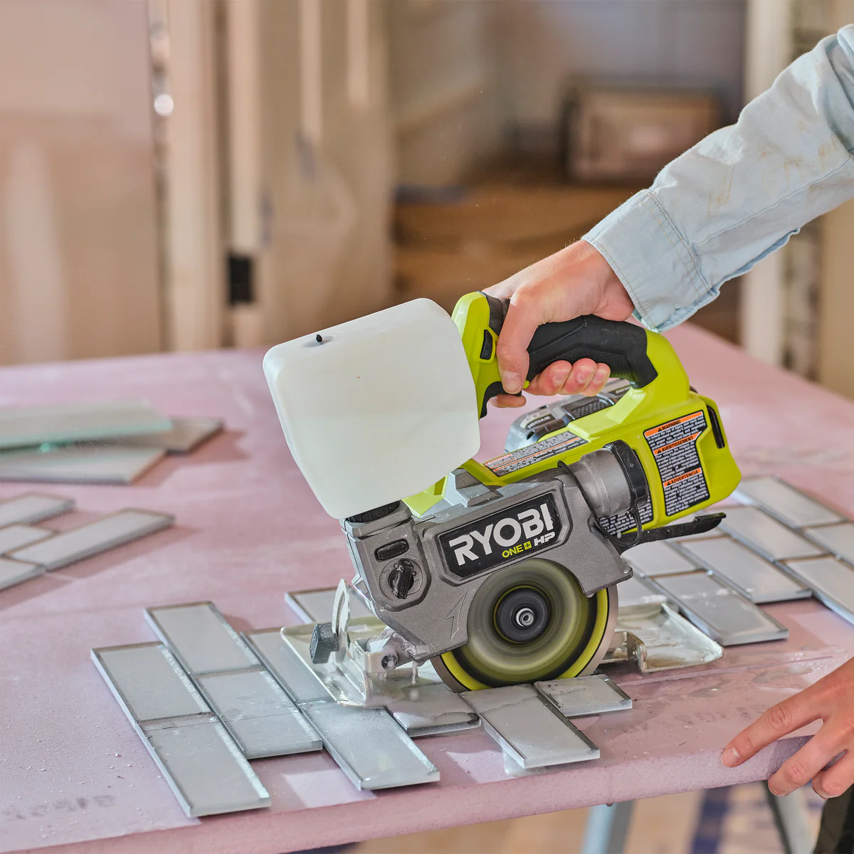 Ryobi 18V ONE+ HP Brushless Tile and Masonry Saw 127mm - Precision Cutting - Image 3