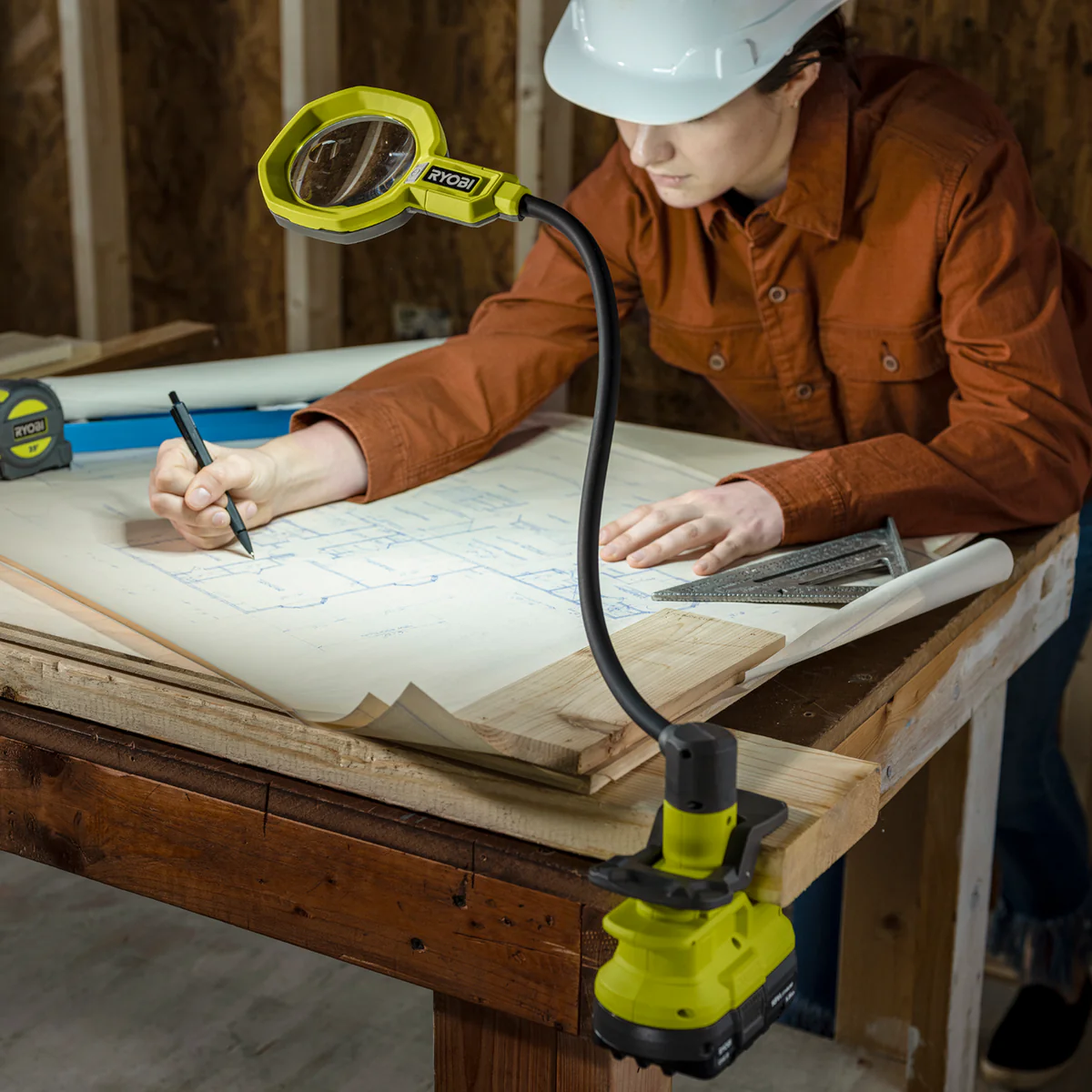 Ryobi 18V ONE+ Magnifying Clamp Light RML18 - 2.25X & 5X Magnification - Adjustable Brightness - Image 2