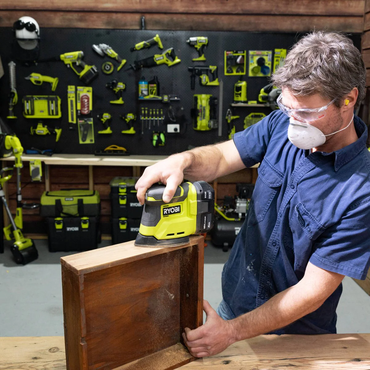 Ryobi 18V ONE+ Palm Sander Kit - 2.0Ah Battery - Compact Design - 161mm x 210mm x 250mm - Image 2