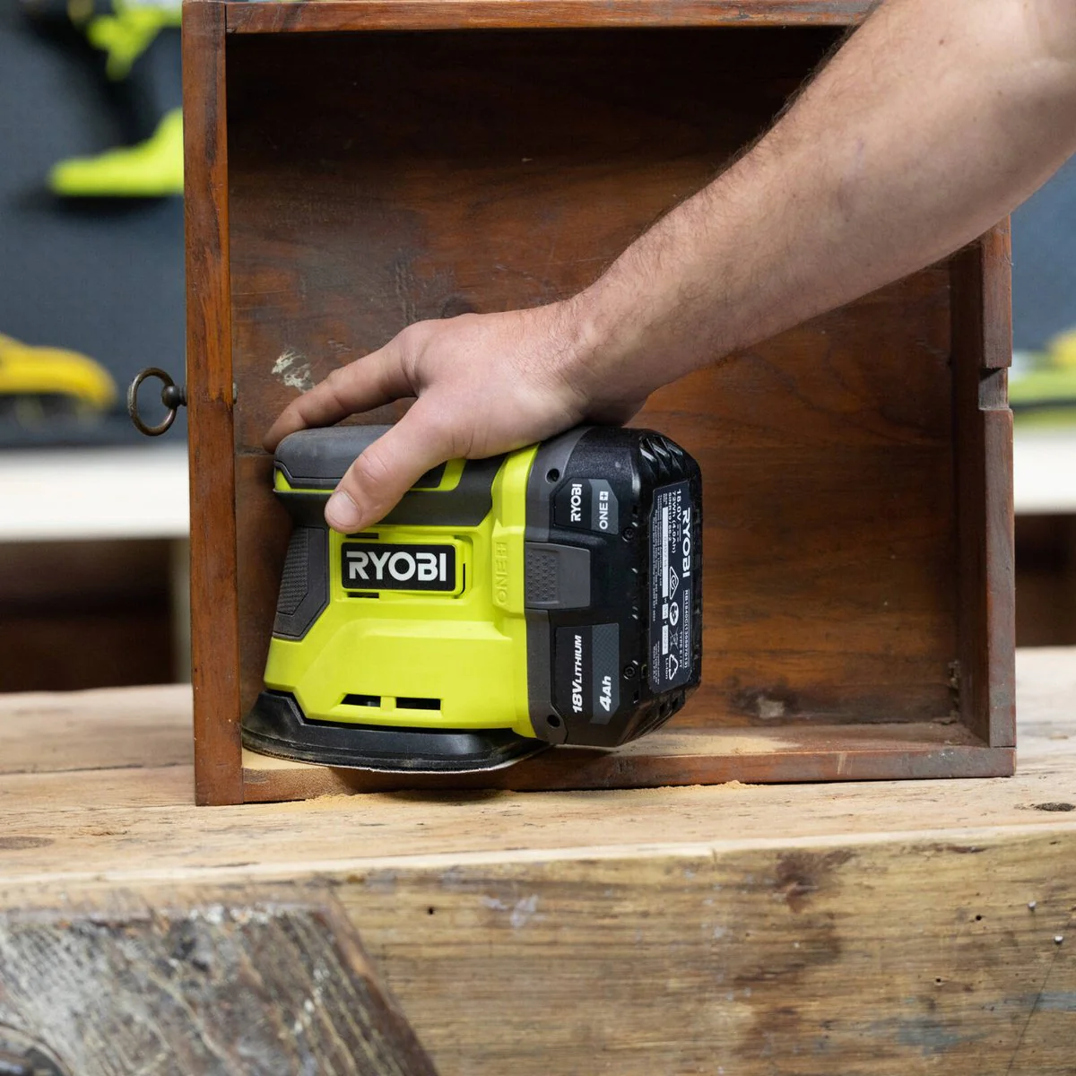 Ryobi 18V ONE+ Palm Sander Kit - 2.0Ah Battery - Compact Design - 161mm x 210mm x 250mm - Image 3