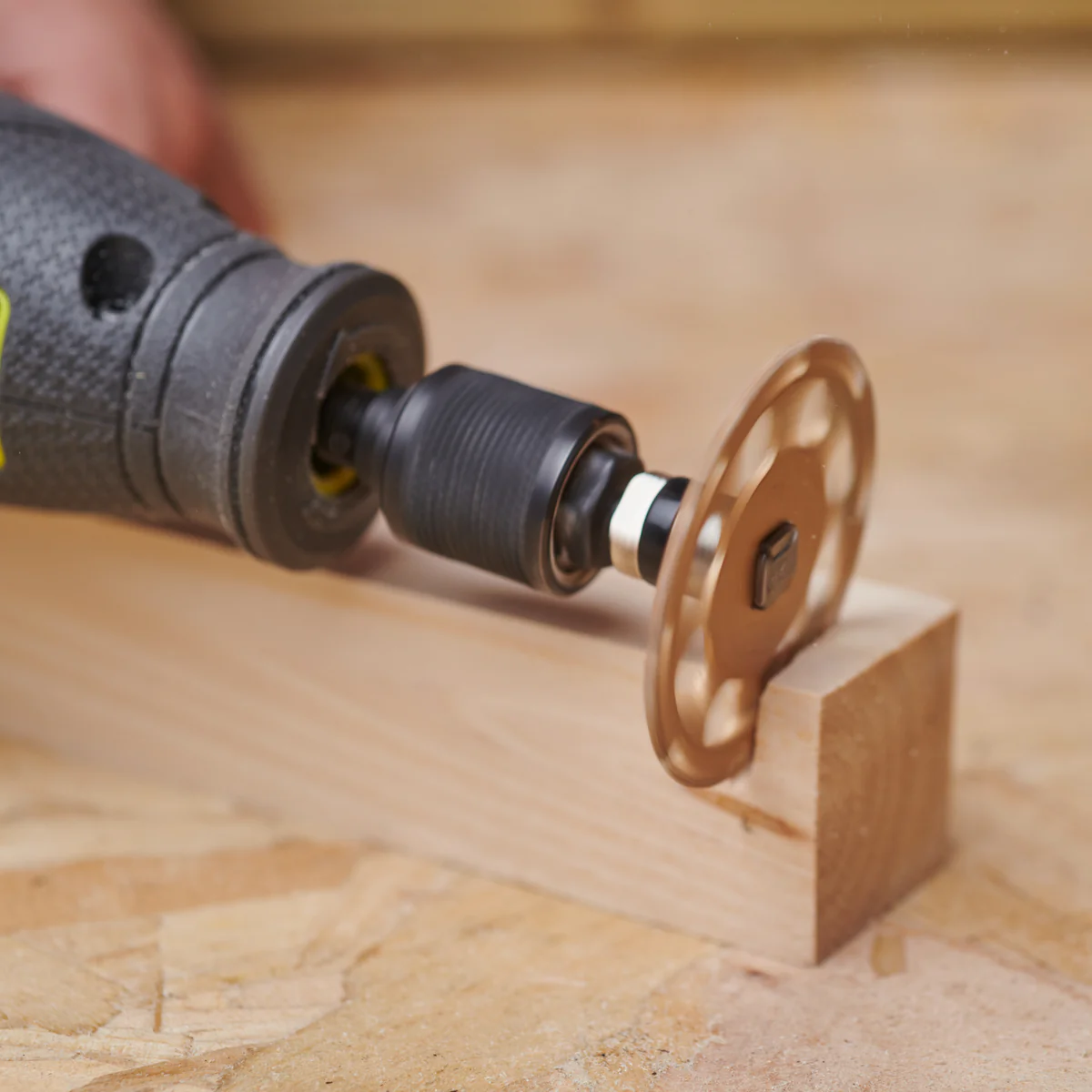 Ryobi 38mm Twist Lock Wood Carbide Wheel - Precision Cutting Tool - Image 4