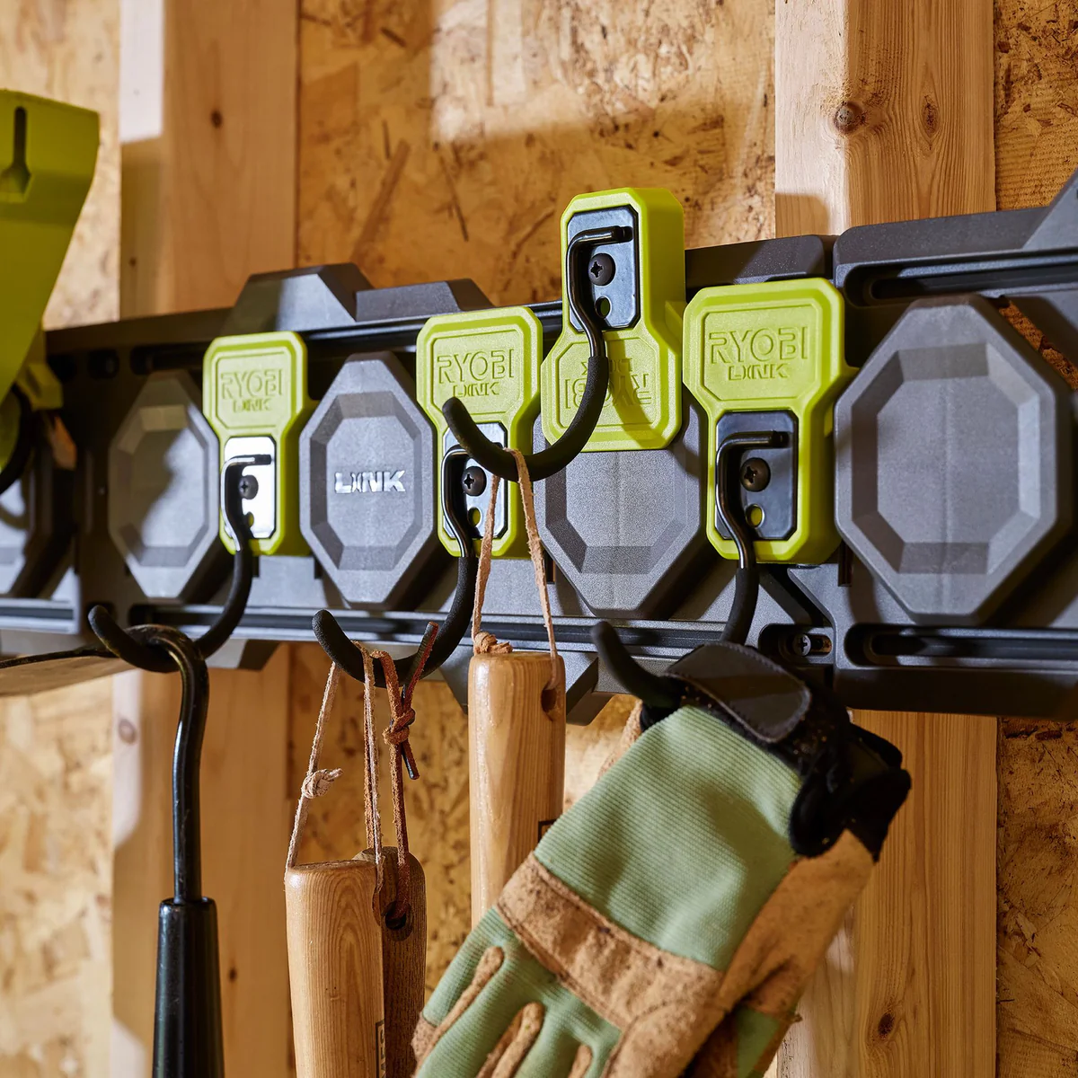 Ryobi Link Reversible J Hook - Steel - 100mm x 145mm - 6.8kg Capacity - Wall Storage Solution - Image 5
