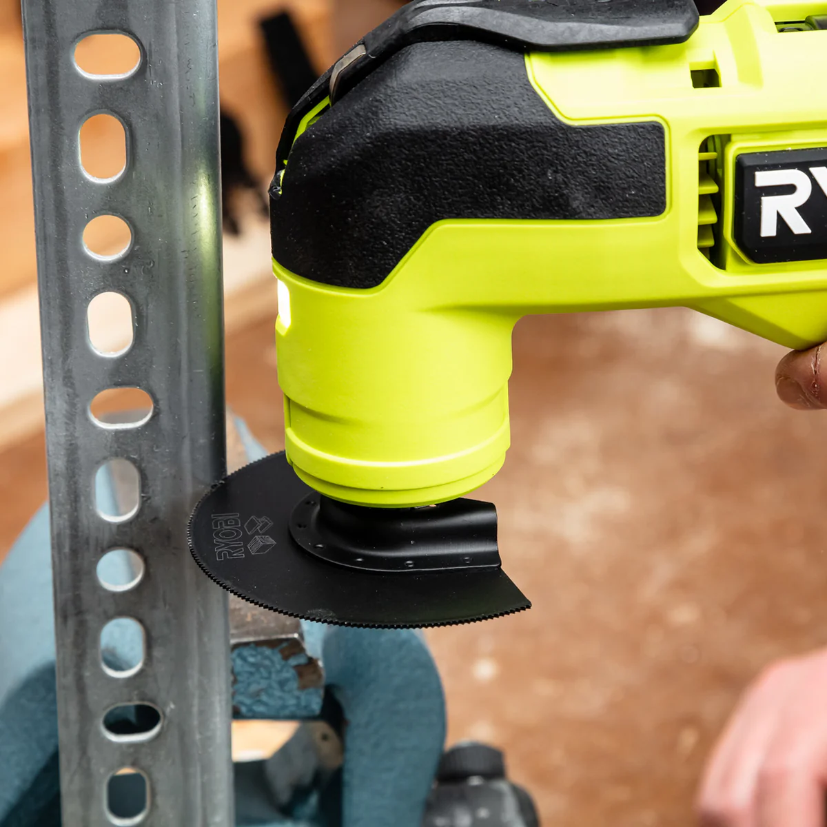 Ryobi Multi Tool Accessory Set - 15 Pieces - 80mm Sanding Sheets & Blades - Image 5