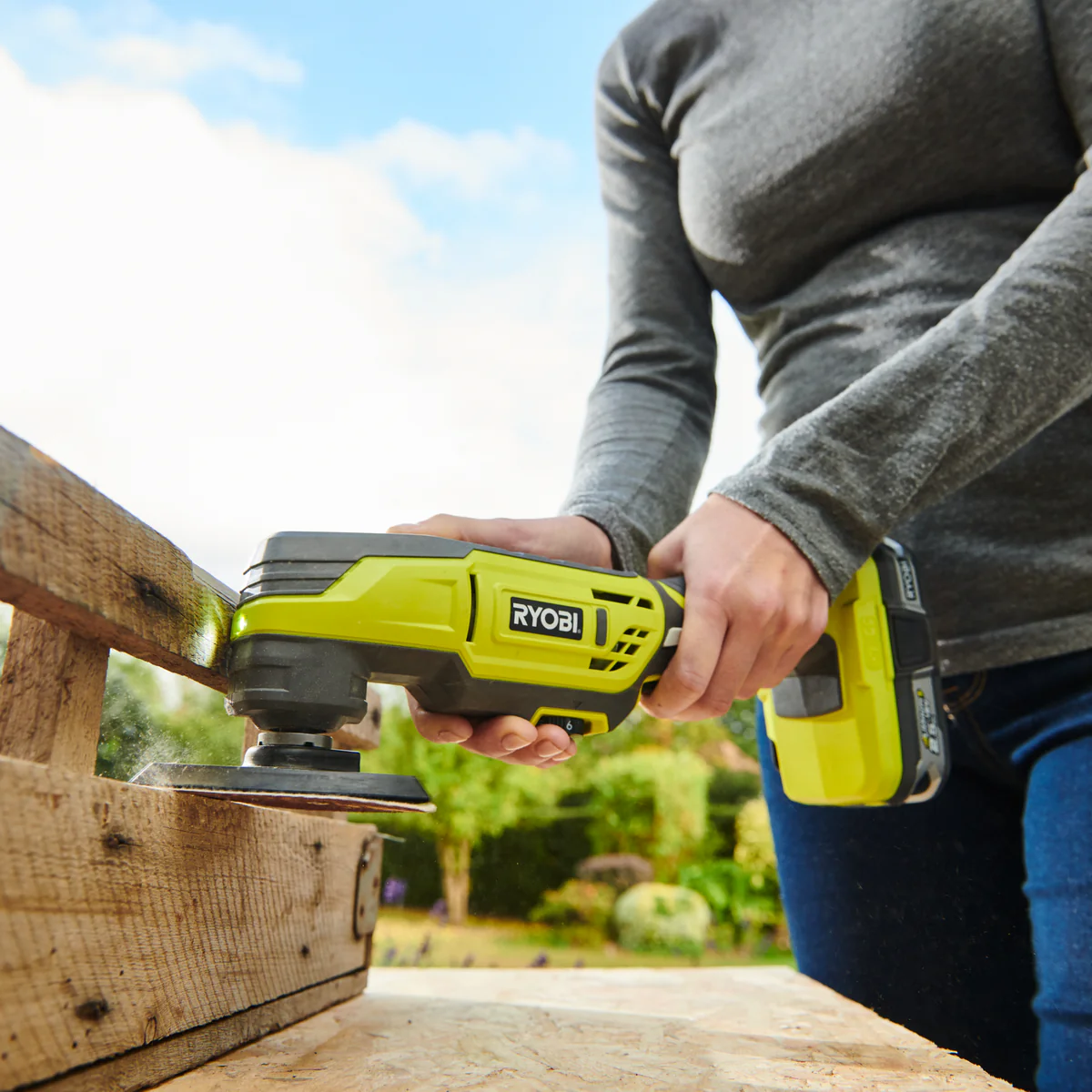 Ryobi Multi-Tool Kit - 18V - Oscillating - Variable Speed - Image 2